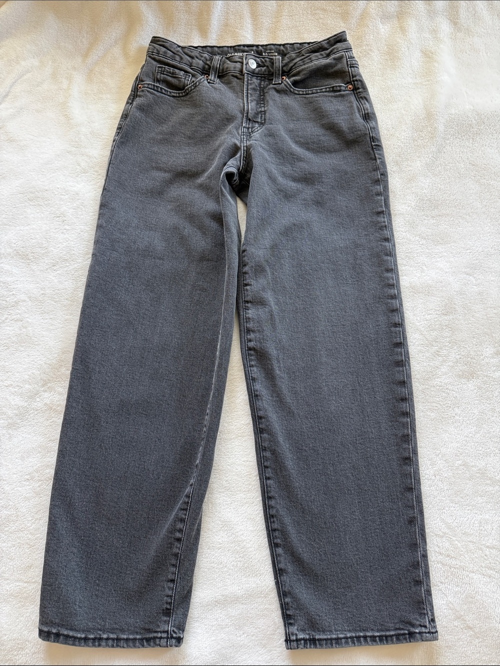Old Navy Petite High-Waisted OG Loose Jeans - Picture 6 of 16